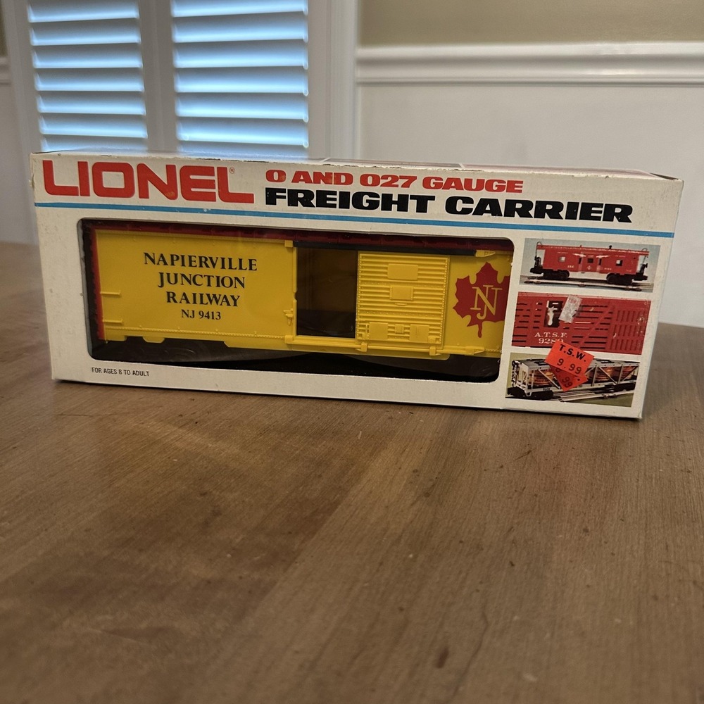 Vintage Lionel Naperville Junction Box Car 6-9413 O 027 Gauge Freight NIB
